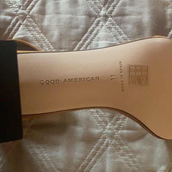 Good American Zip Block Heel - Picture 6 of 9